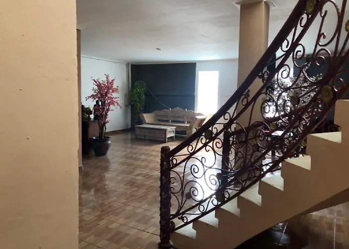 Arta Garden Guest house 3*